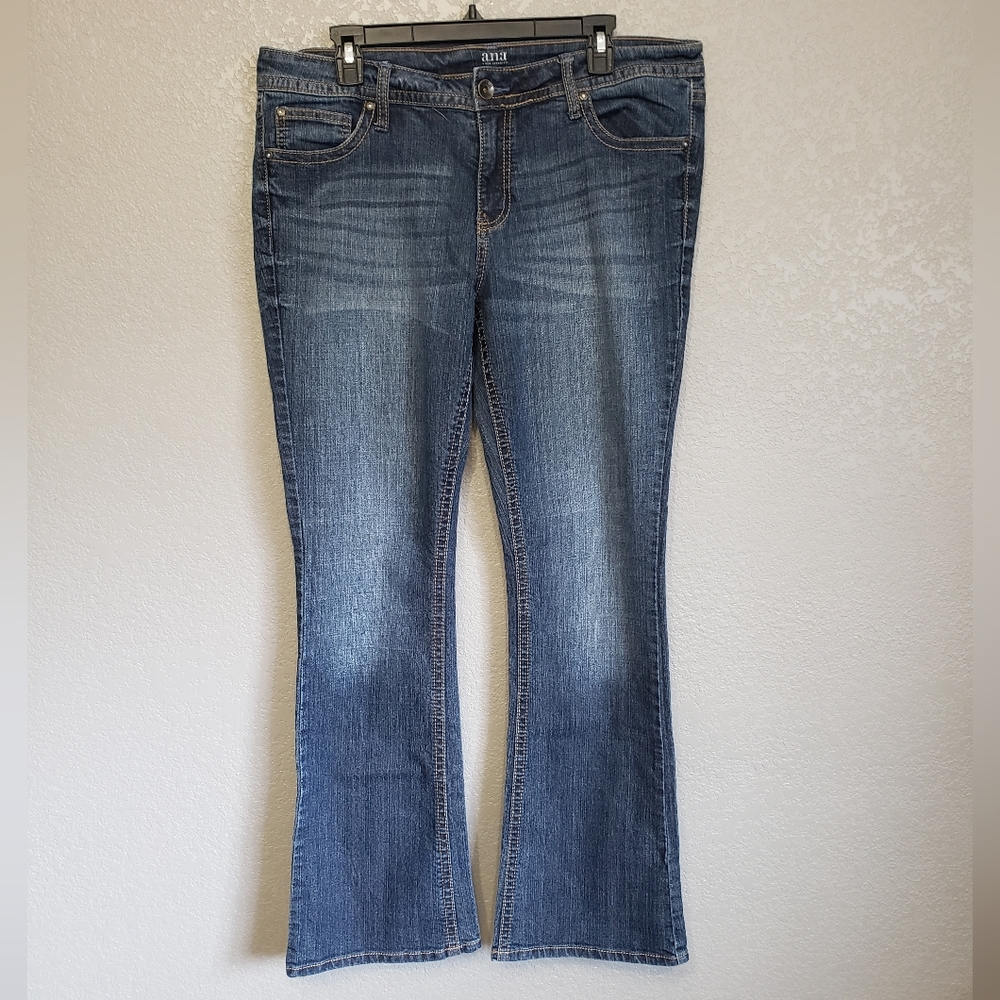 ANA bootcut Jeans